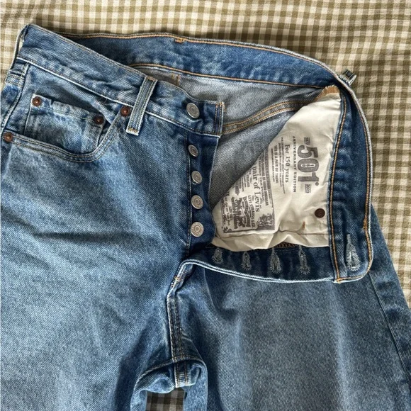 Levi's 501 Straight Leg Jeans with Heart Detail - Picture 5 of 6